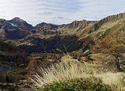 50 Vista sulla Baita del Buco e verso San Simone 